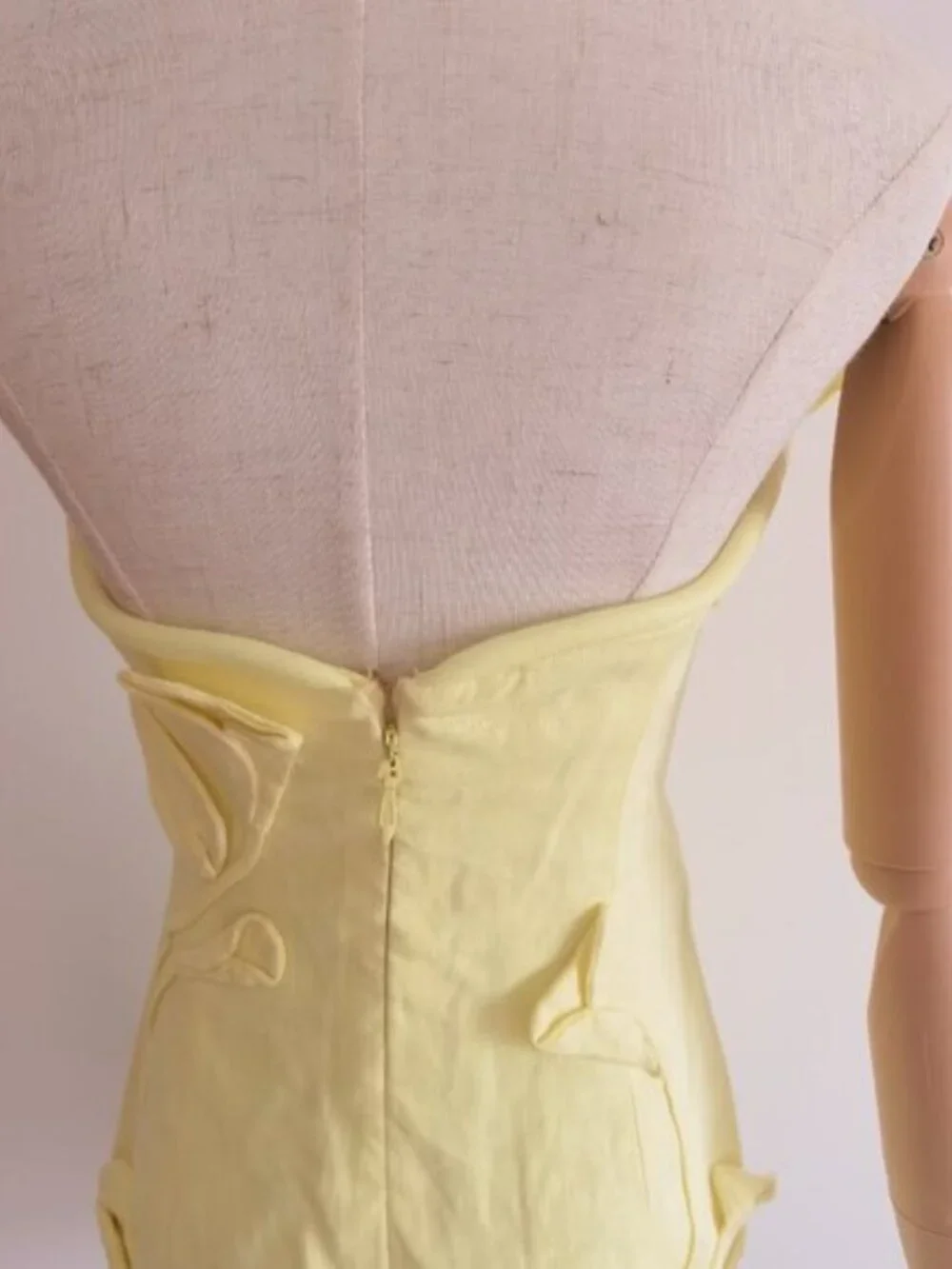 ZIMMERMANN Strapless floral-appliquéd linen mini dress - Picture 8 of 11